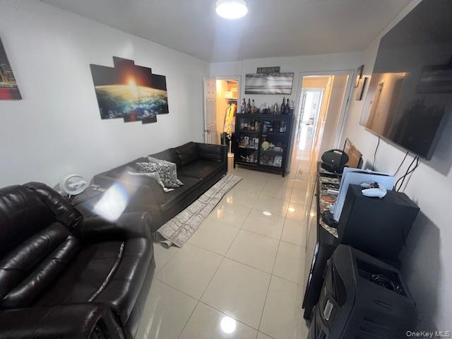 #14 photo, 6020 Saint Felix Avenue, クイーンズ区 Glendale , NY 11385