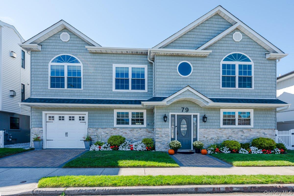 #1 photo, 79 Curley Street, ナッソー郡 Long Beach , NY 11561