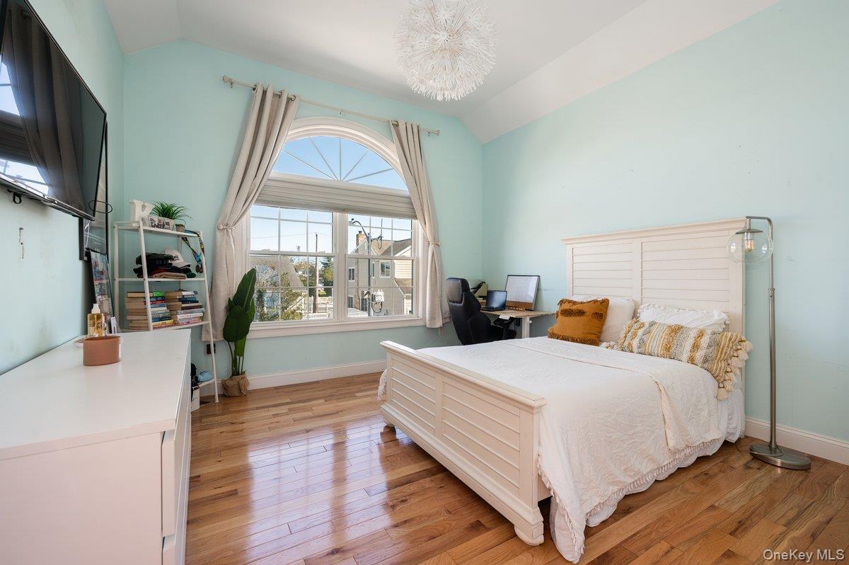 #16 photo, 79 Curley Street, ナッソー郡 Long Beach , NY 11561