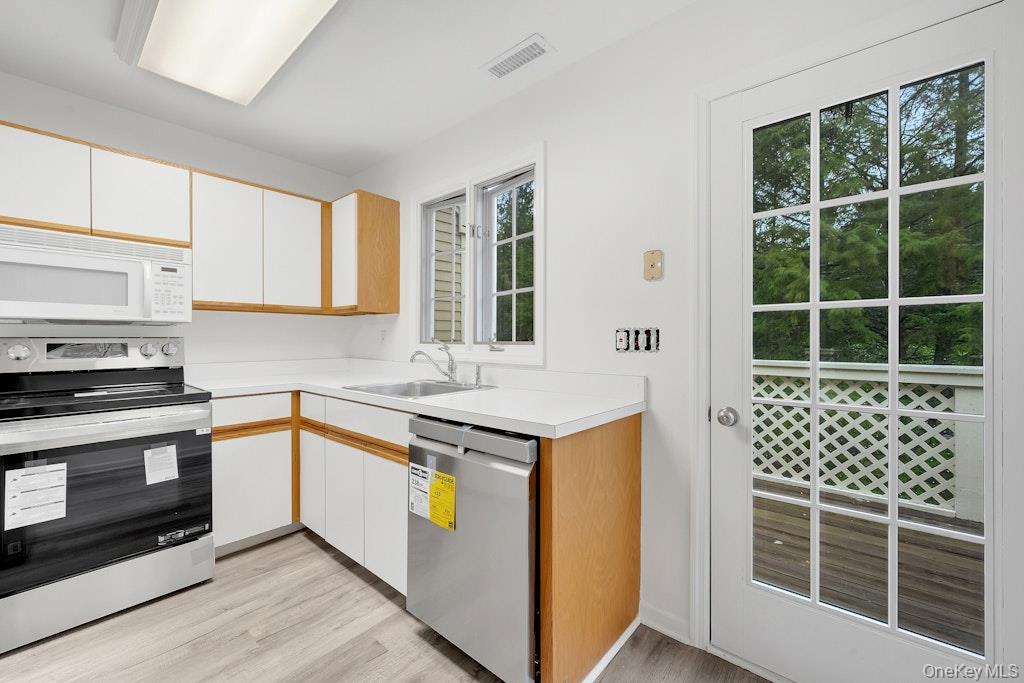 #11 photo, 2102 Martingale Drive, Carmel , NY 10512