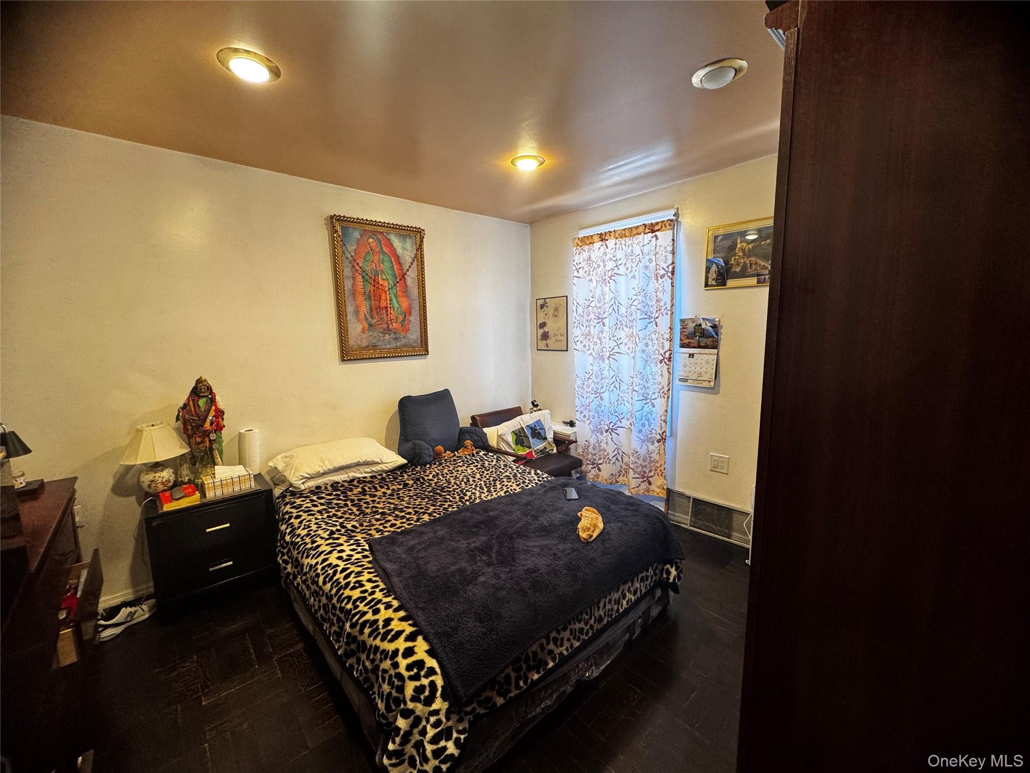 #5 photo, 97-40 Corona Ave, クイーンズ区 Corona , NY 11368