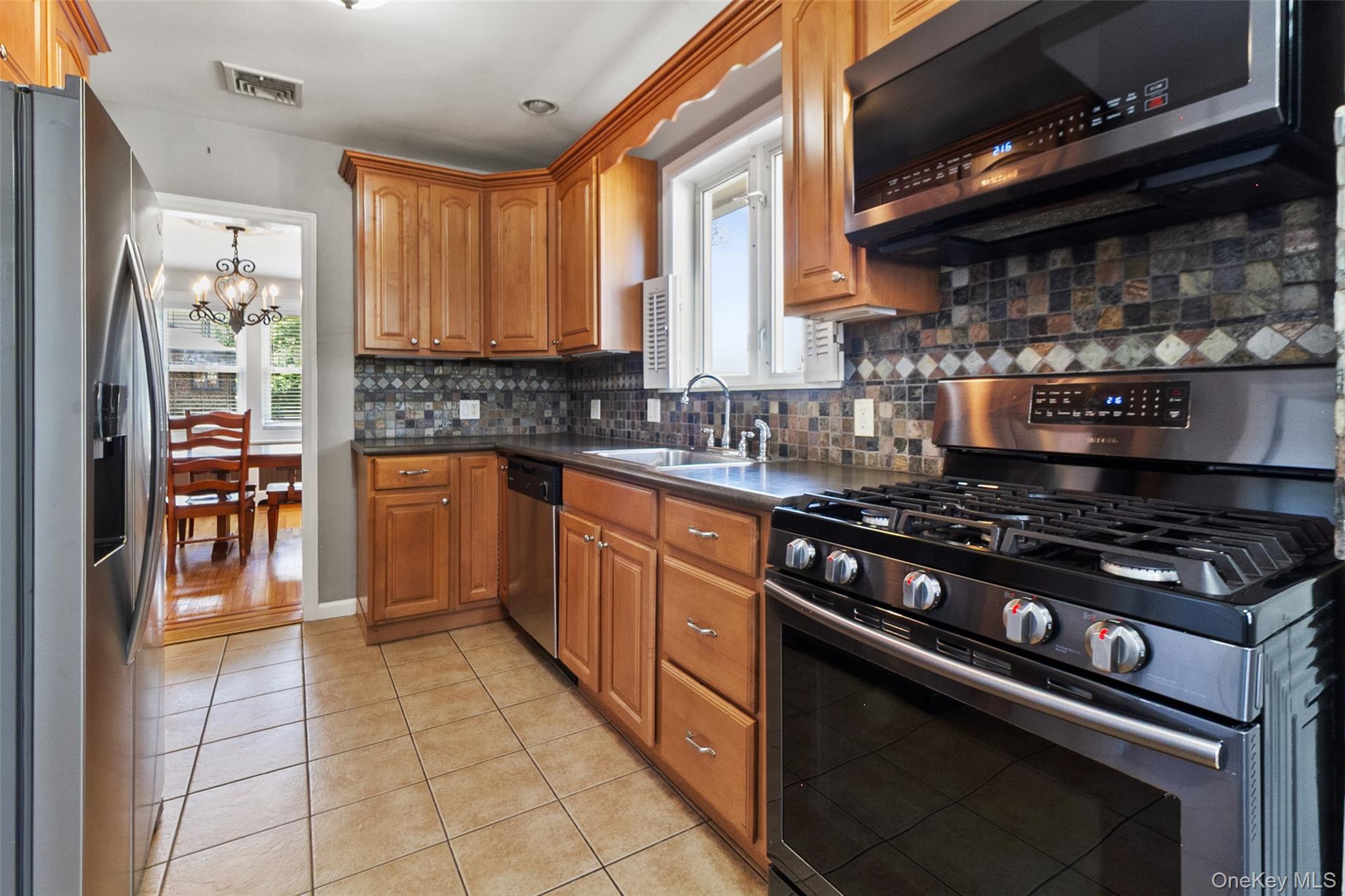 #11 photo, 11 Crawford Street, Yonkers , NY 10705