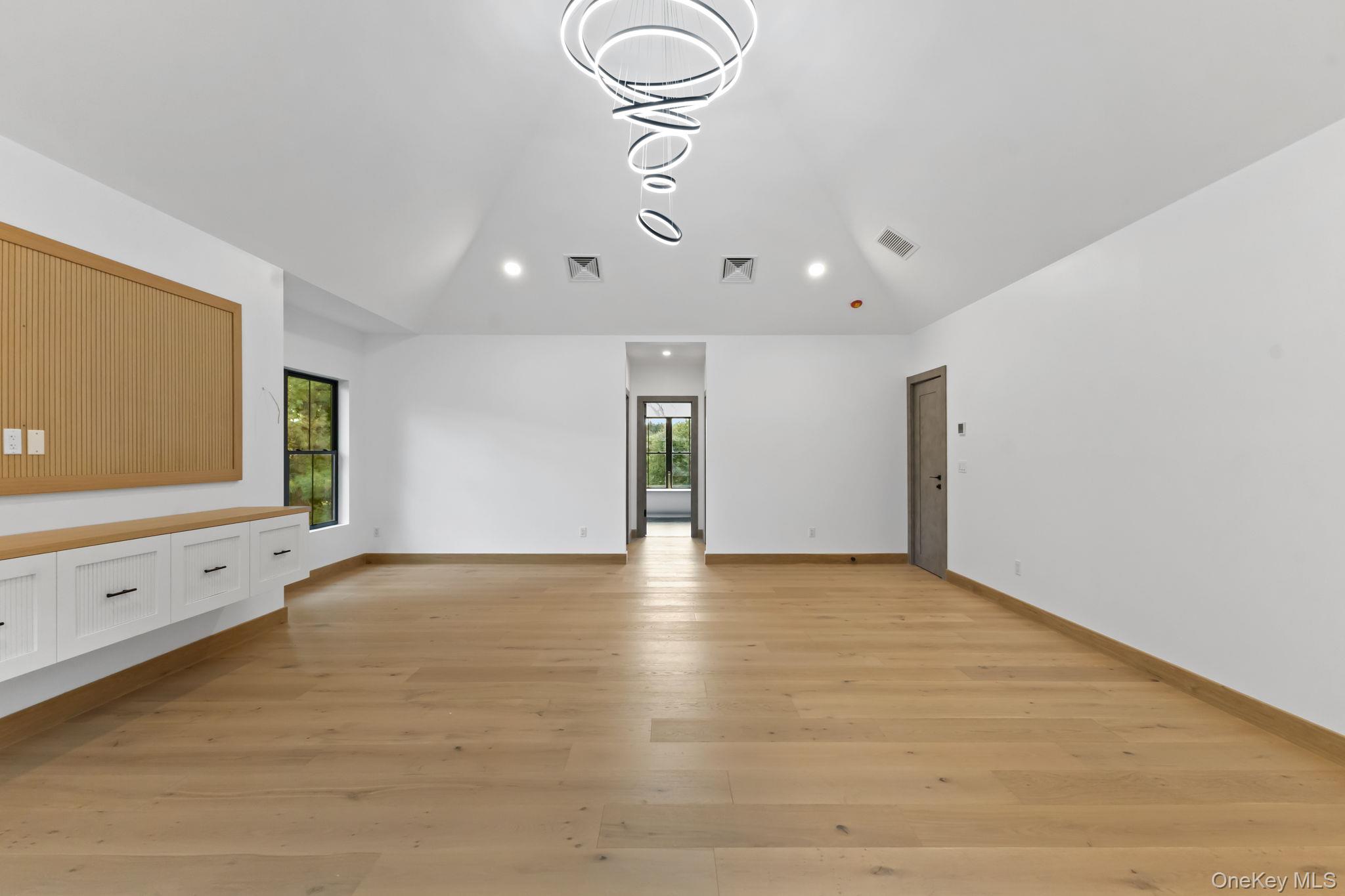 #19 photo, 22 Whippoorwill Road, Armonk , NY 10504