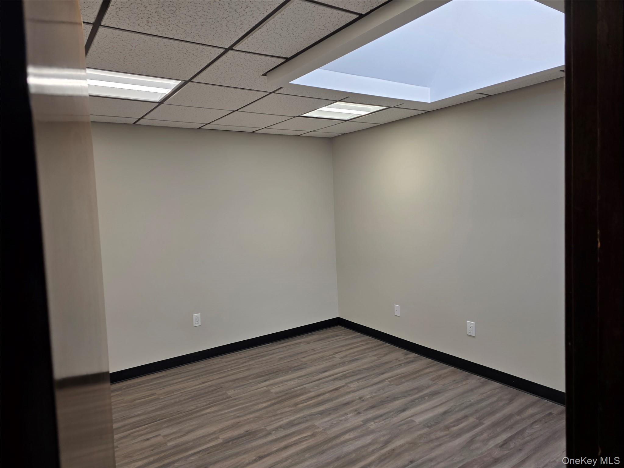 #6 photo, 98-100 Willis Avenue, ナッソー郡 Mineola , NY 11501