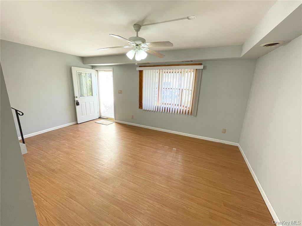 #1 photo, 34 Wooded Way, サフォーク郡 Calverton , NY 11933