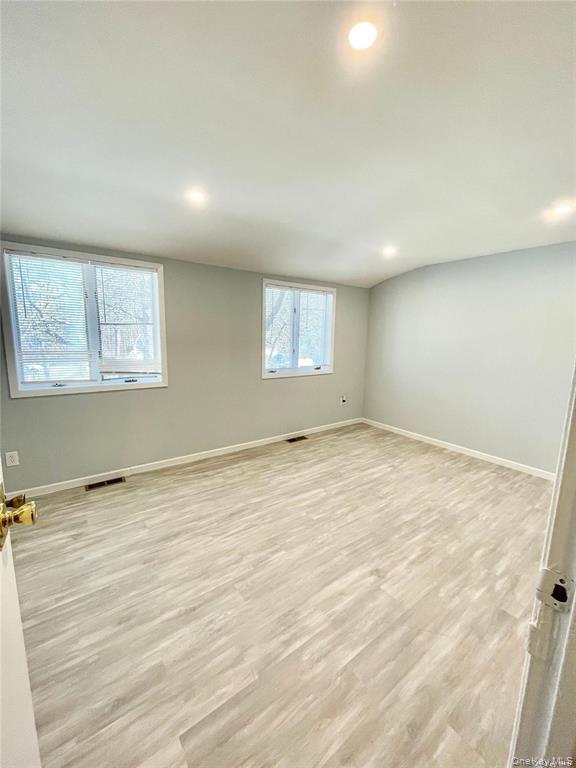 #9 photo, 34 Wooded Way, サフォーク郡 Calverton , NY 11933