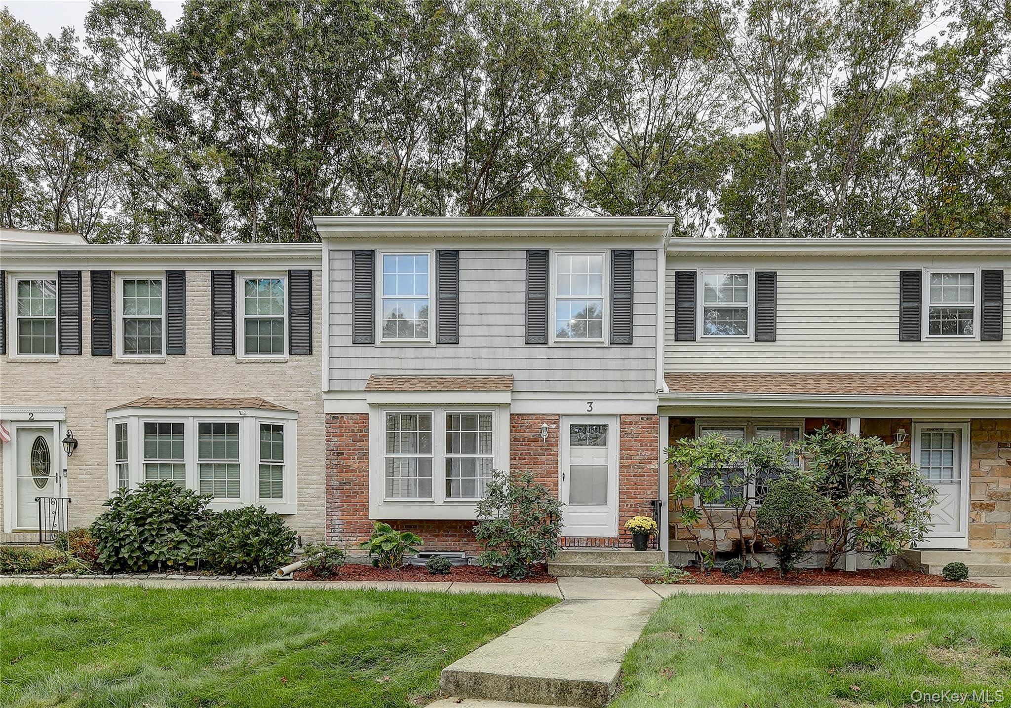 #1 photo, 3 Wilson Commons, Yaphank , NY 11980