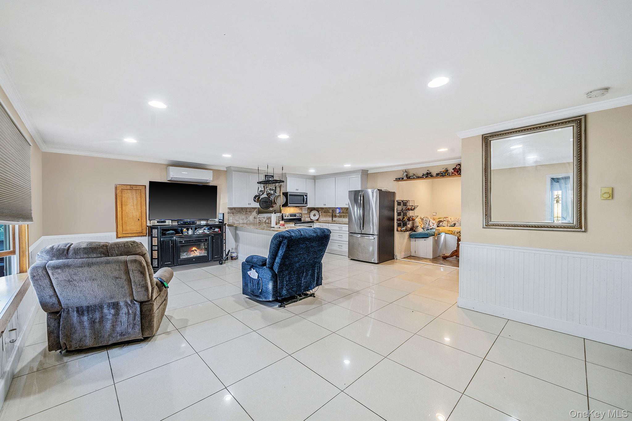 #6 photo, 7 Albermarle Avenue, サフォーク郡 Holtsville , NY 11742