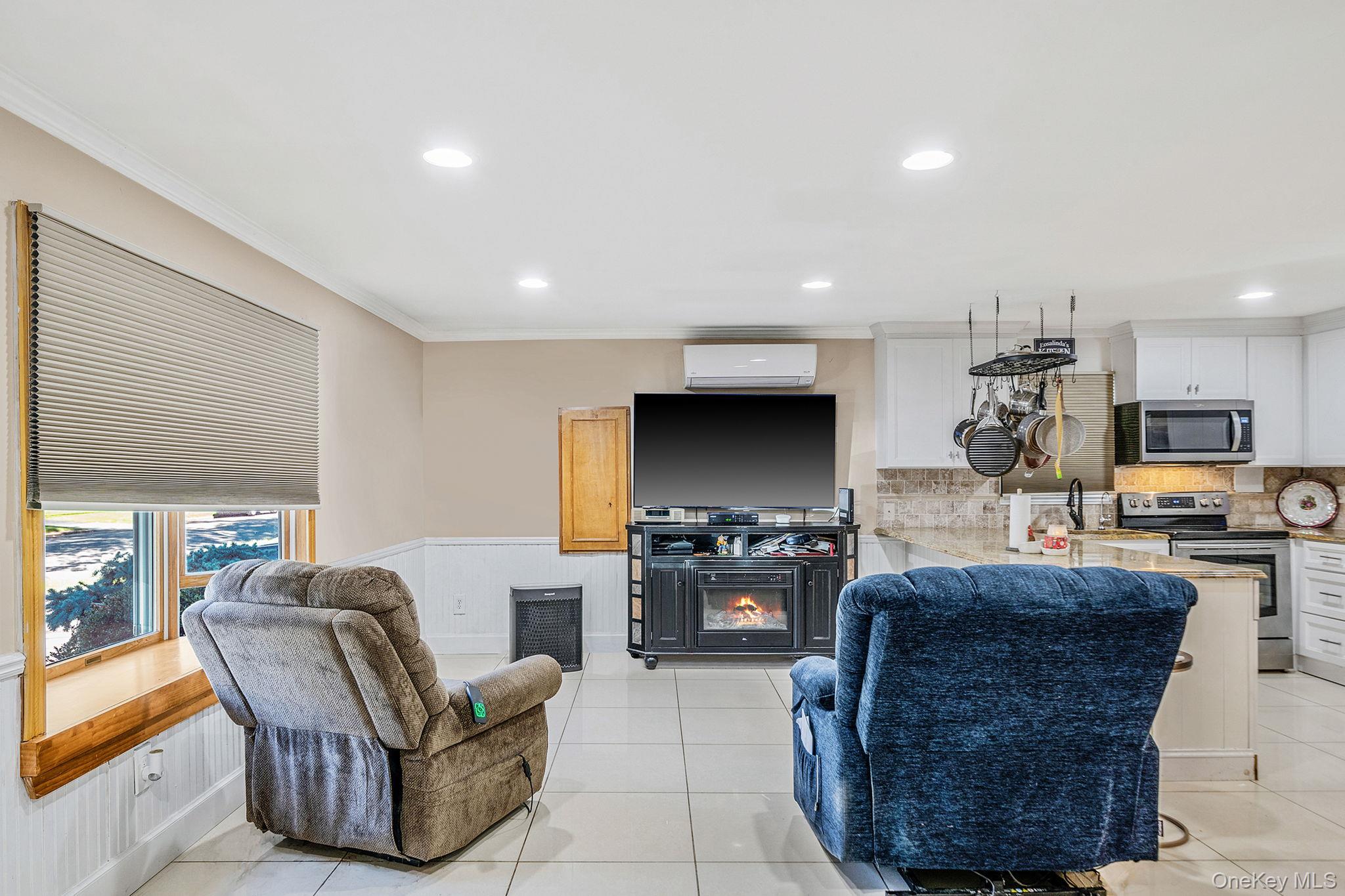 #7 photo, 7 Albermarle Avenue, サフォーク郡 Holtsville , NY 11742