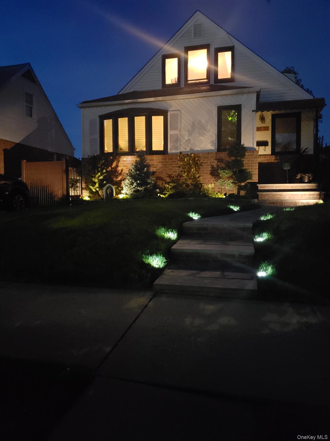 #1 photo, 8133 260th Street, クイーンズ区 Glen Oaks , NY 11004