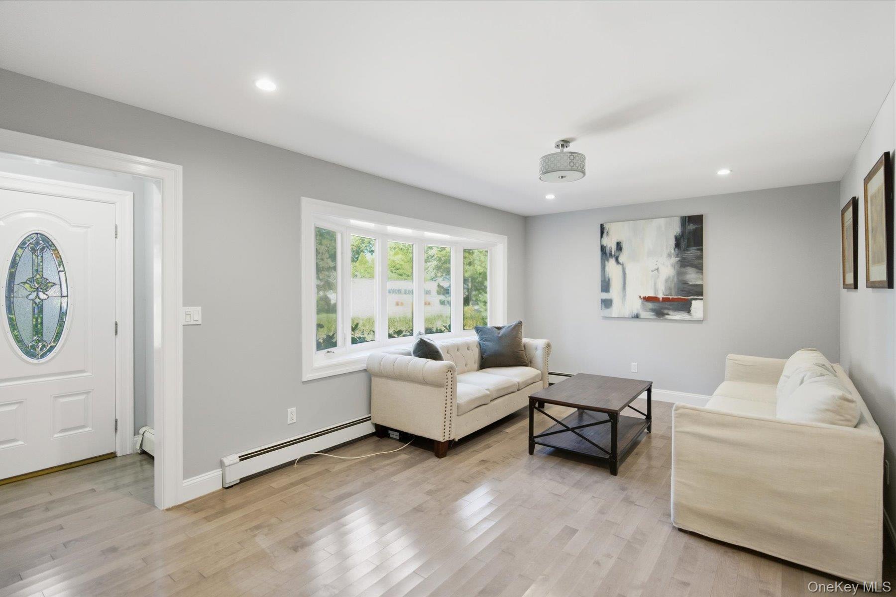 #4 photo, 7 Harvard Drive, サフォーク郡 Hampton Bays , NY 11946