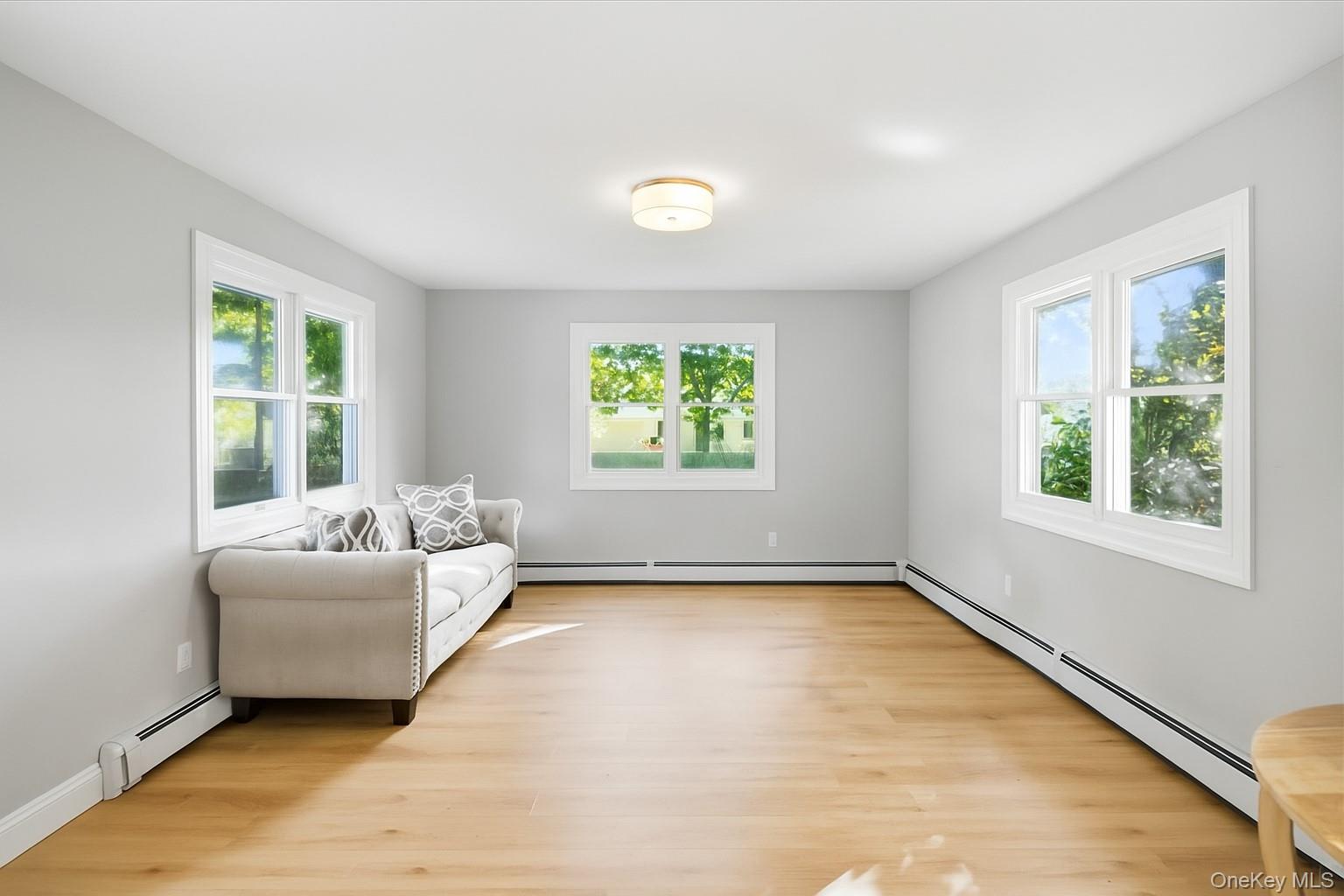 #7 photo, 7 Harvard Drive, サフォーク郡 Hampton Bays , NY 11946