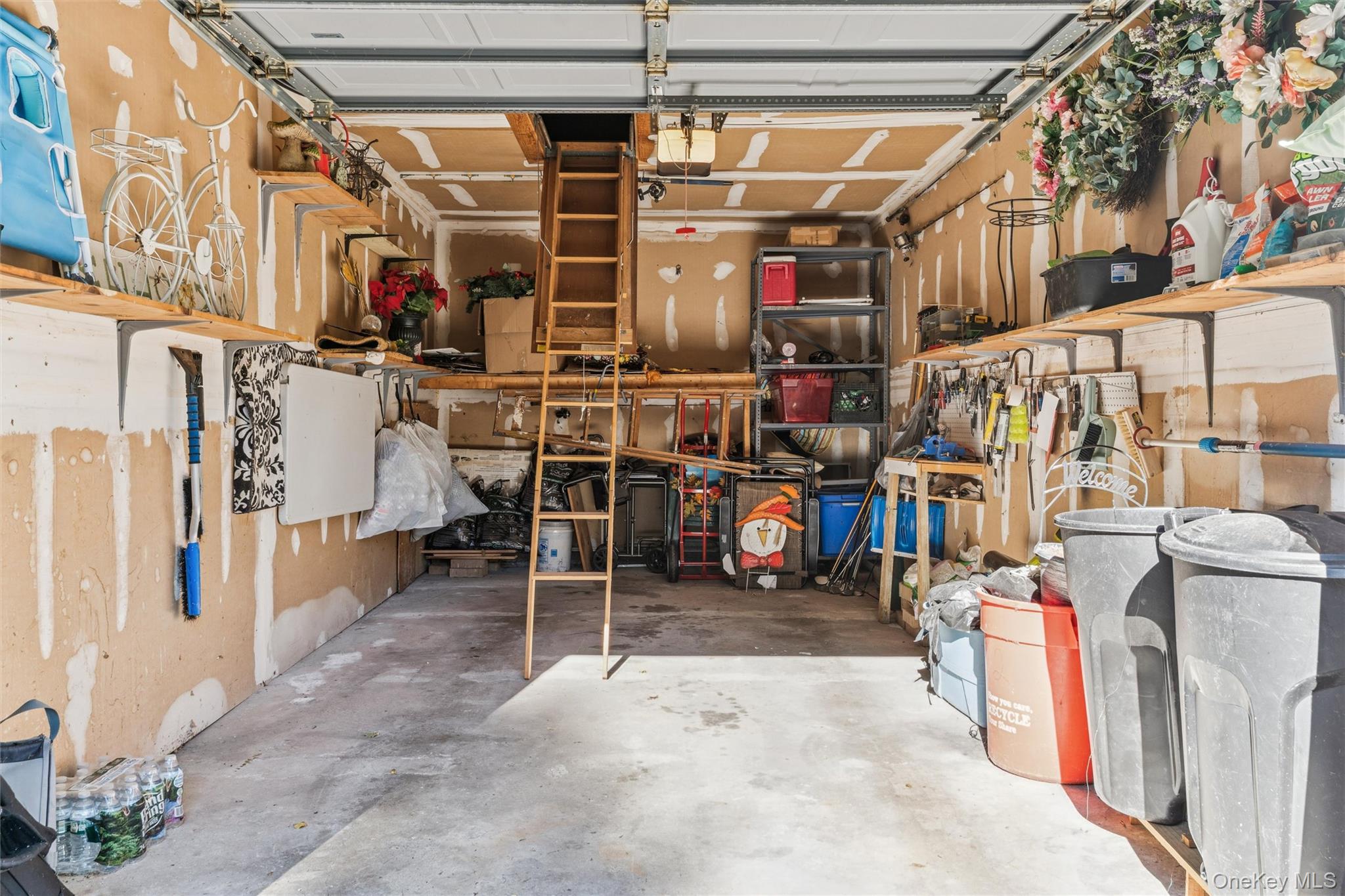 #18 photo, 22 Huntington Commons, 东长岛 Yaphank , NY 11980