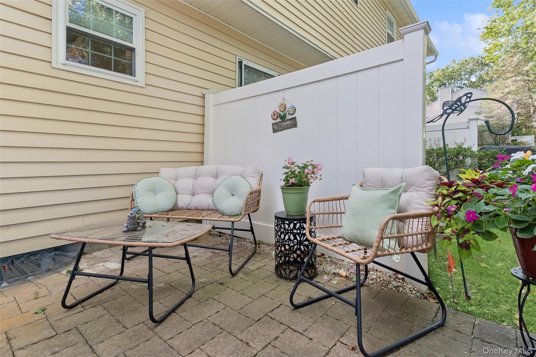 #19 photo, 22 Huntington Commons, 东长岛 Yaphank , NY 11980