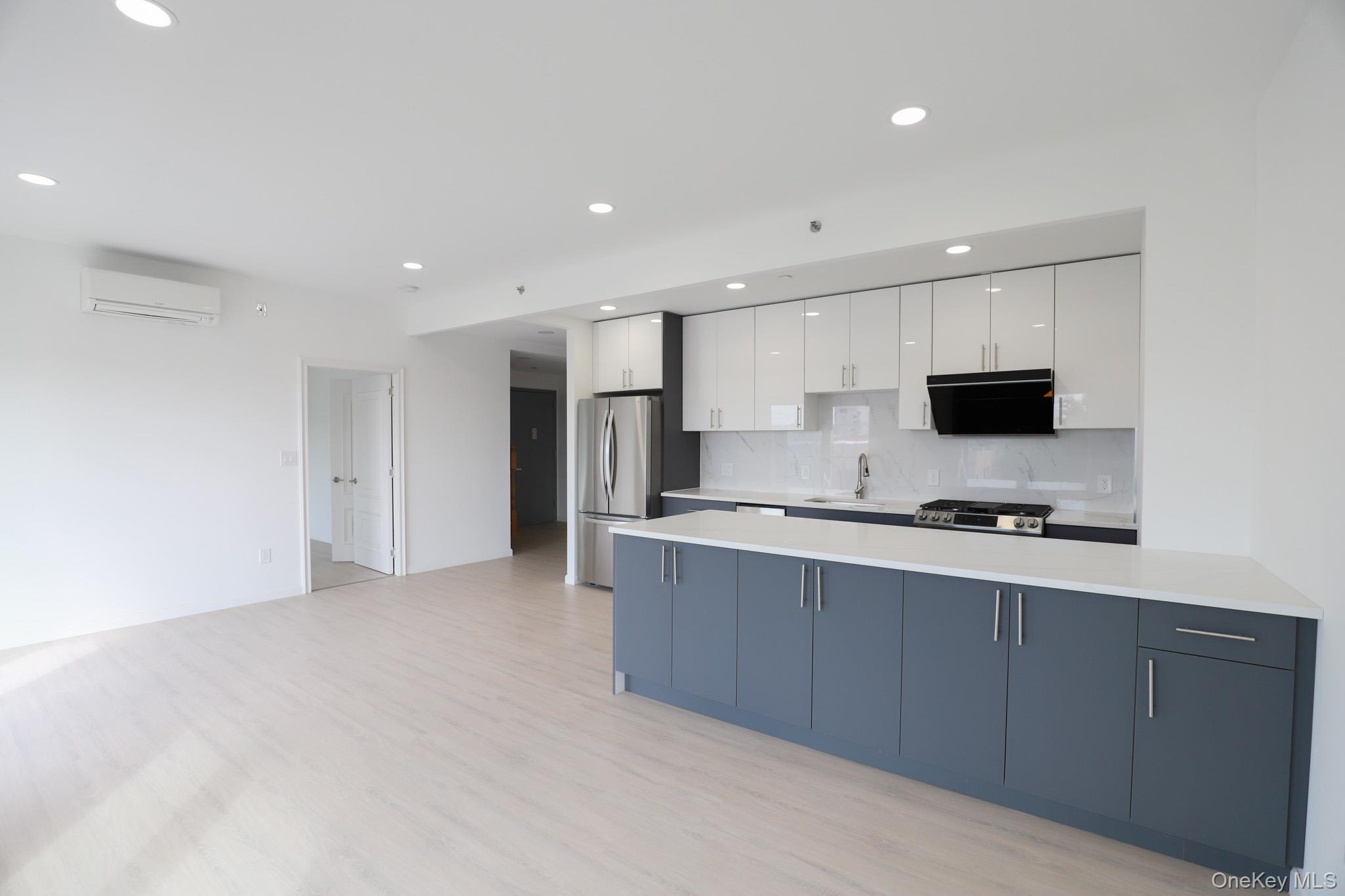 #6 photo, 42-78 Main Street, クイーンズ区 Flushing , NY 11355