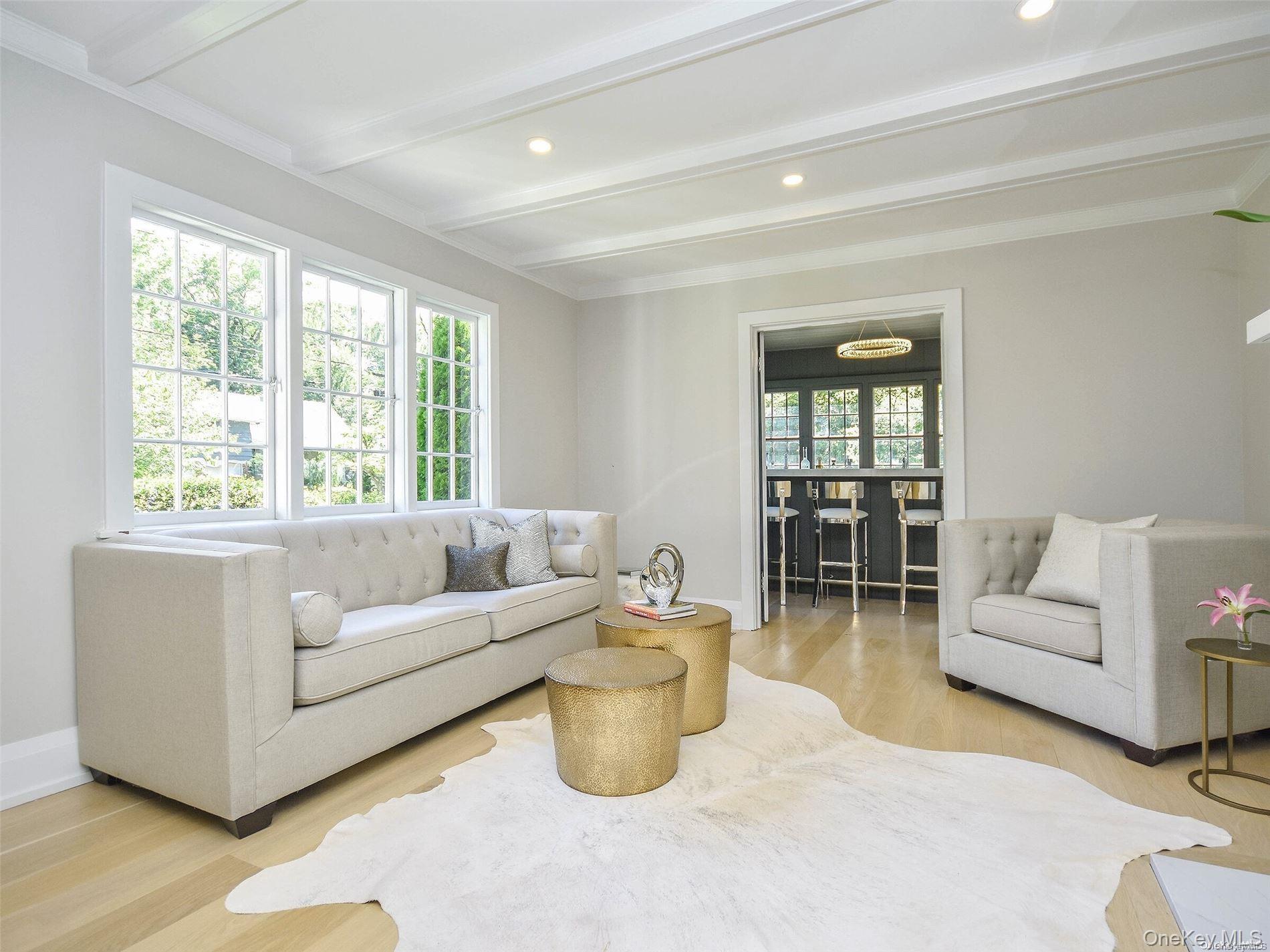 #11 photo, 79 Reid Avenue, Port Washington , NY 11050