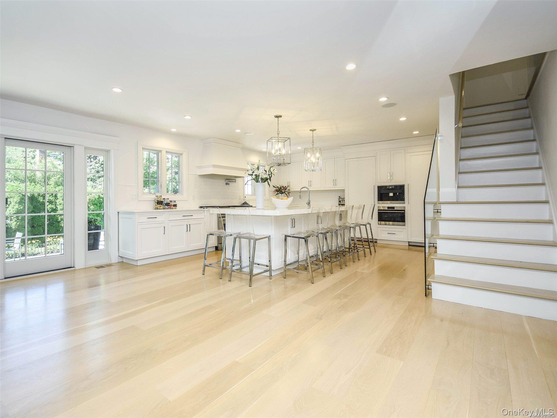 #9 photo, 79 Reid Avenue, Port Washington , NY 11050