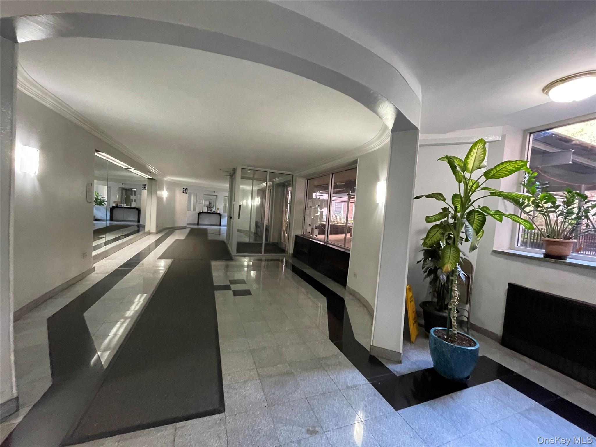 #17 photo, 63-60 102nd Street, クイーンズ区 Rego Park , NY 11374