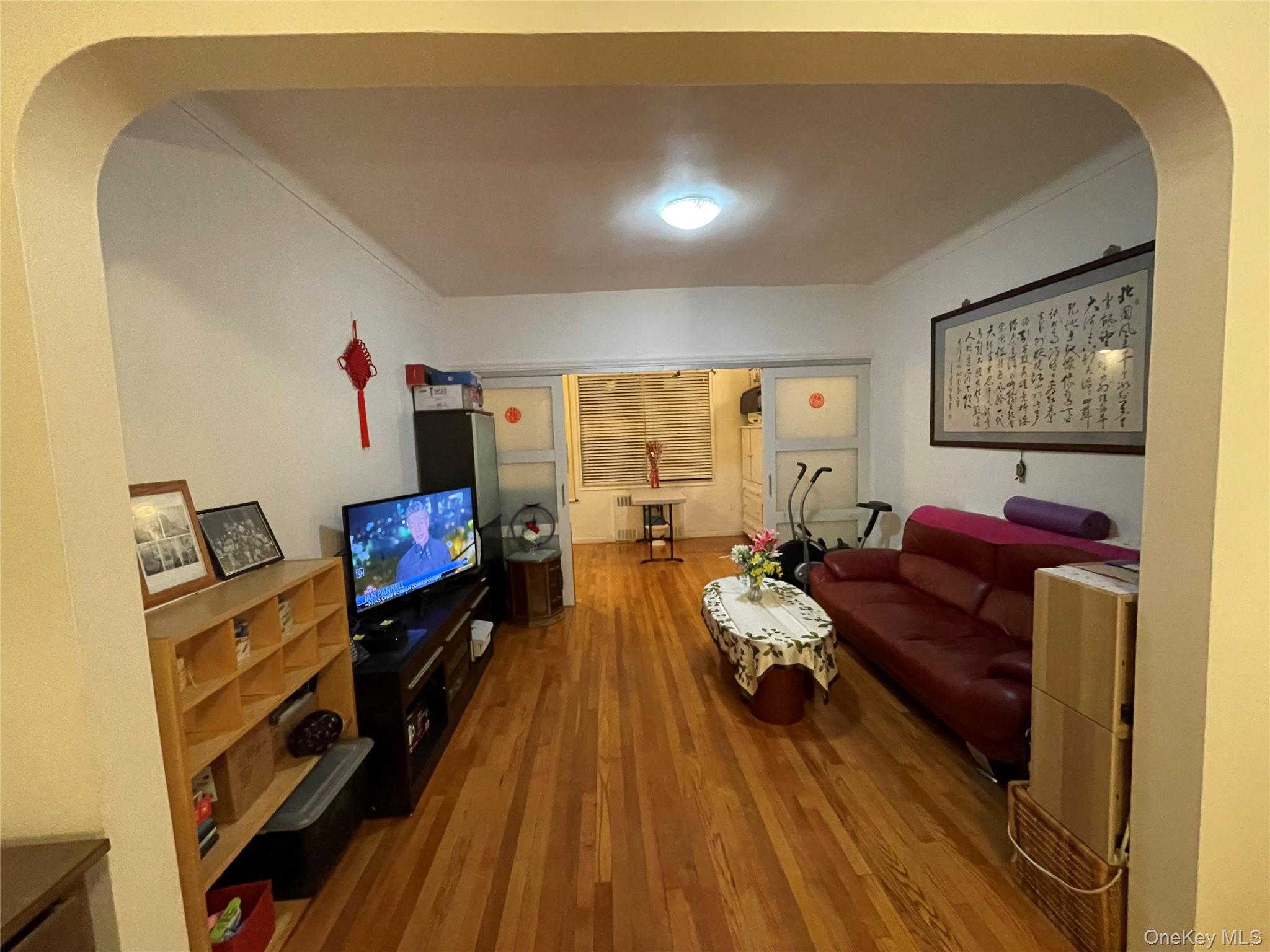 #4 photo, 63-60 102nd Street, クイーンズ区 Rego Park , NY 11374