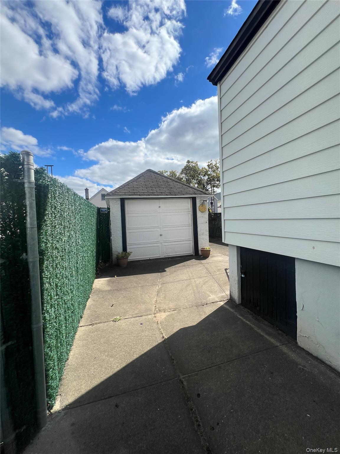 #5 photo, 86-38 54 Avenue, Elmhurst , NY 11373