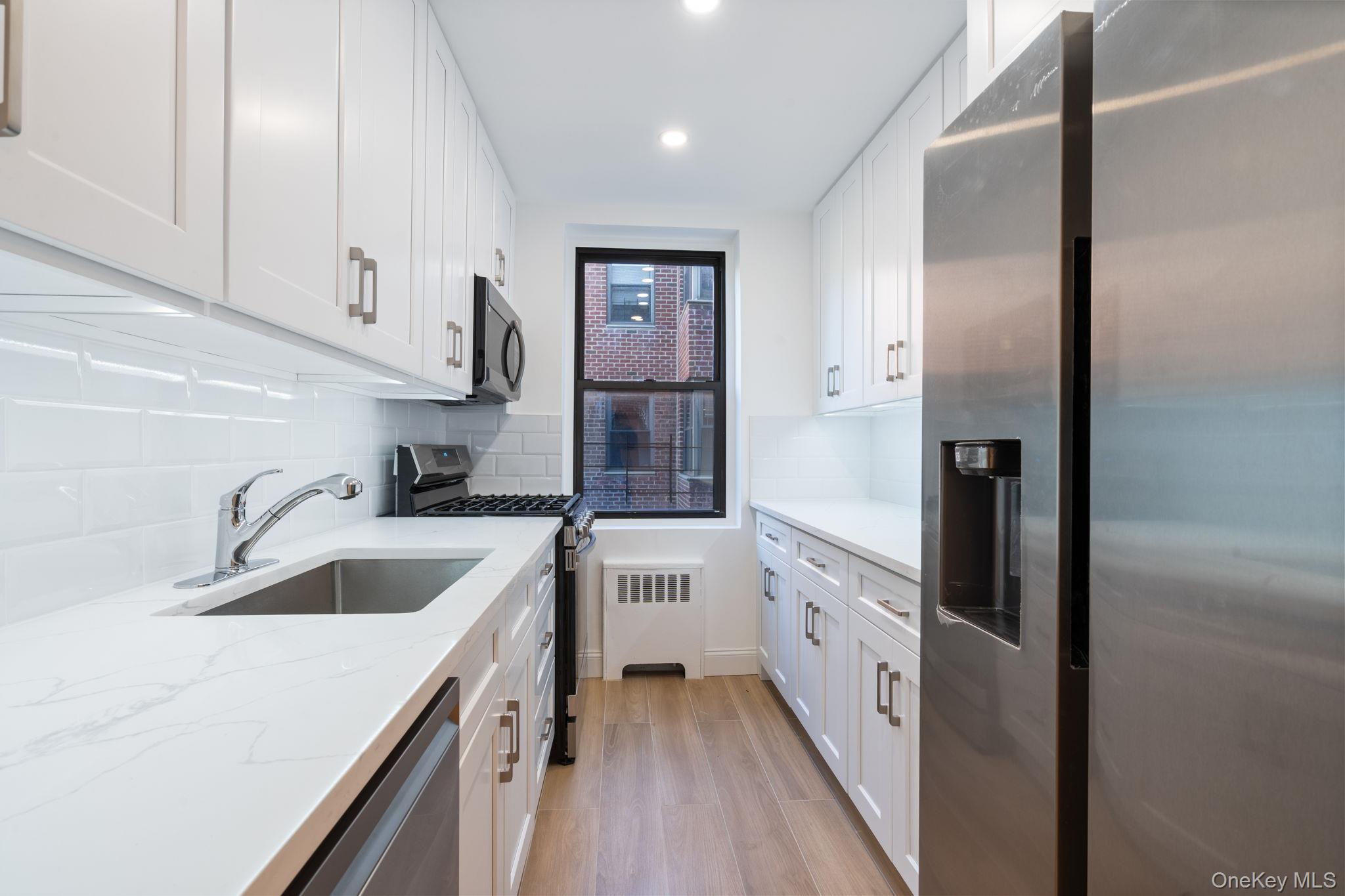 #11 photo, 32-25 88 St., クイーンズ区 East Elmhurst , NY 11369