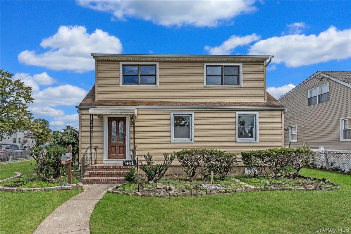 #1 photo, 641 Lowell Road, 长岛 Uniondale , NY 11553