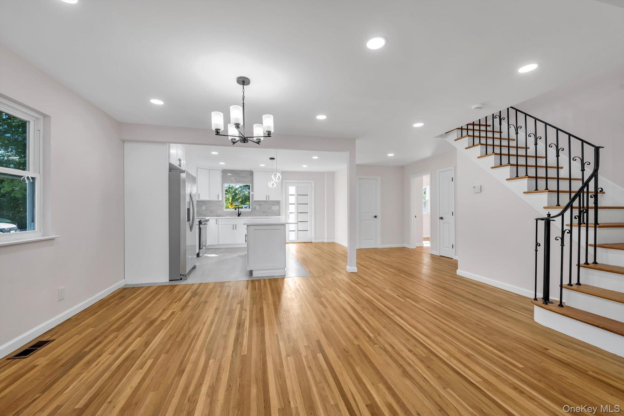 #2 photo, 1594 Union Avenue, ナッソー郡 Hewlett , NY 11557