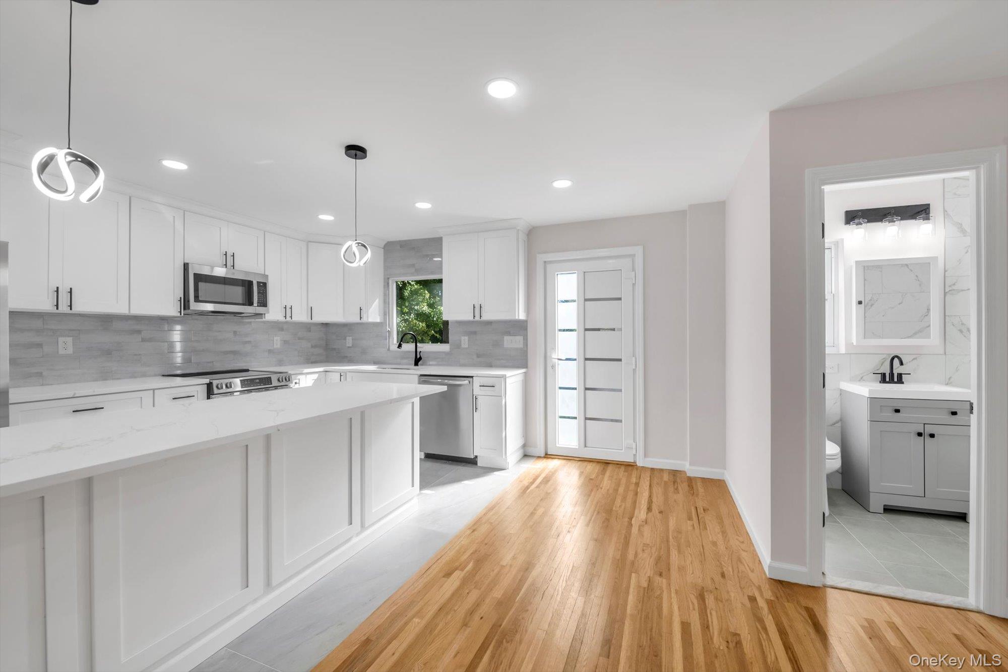 #4 photo, 1594 Union Avenue, ナッソー郡 Hewlett , NY 11557