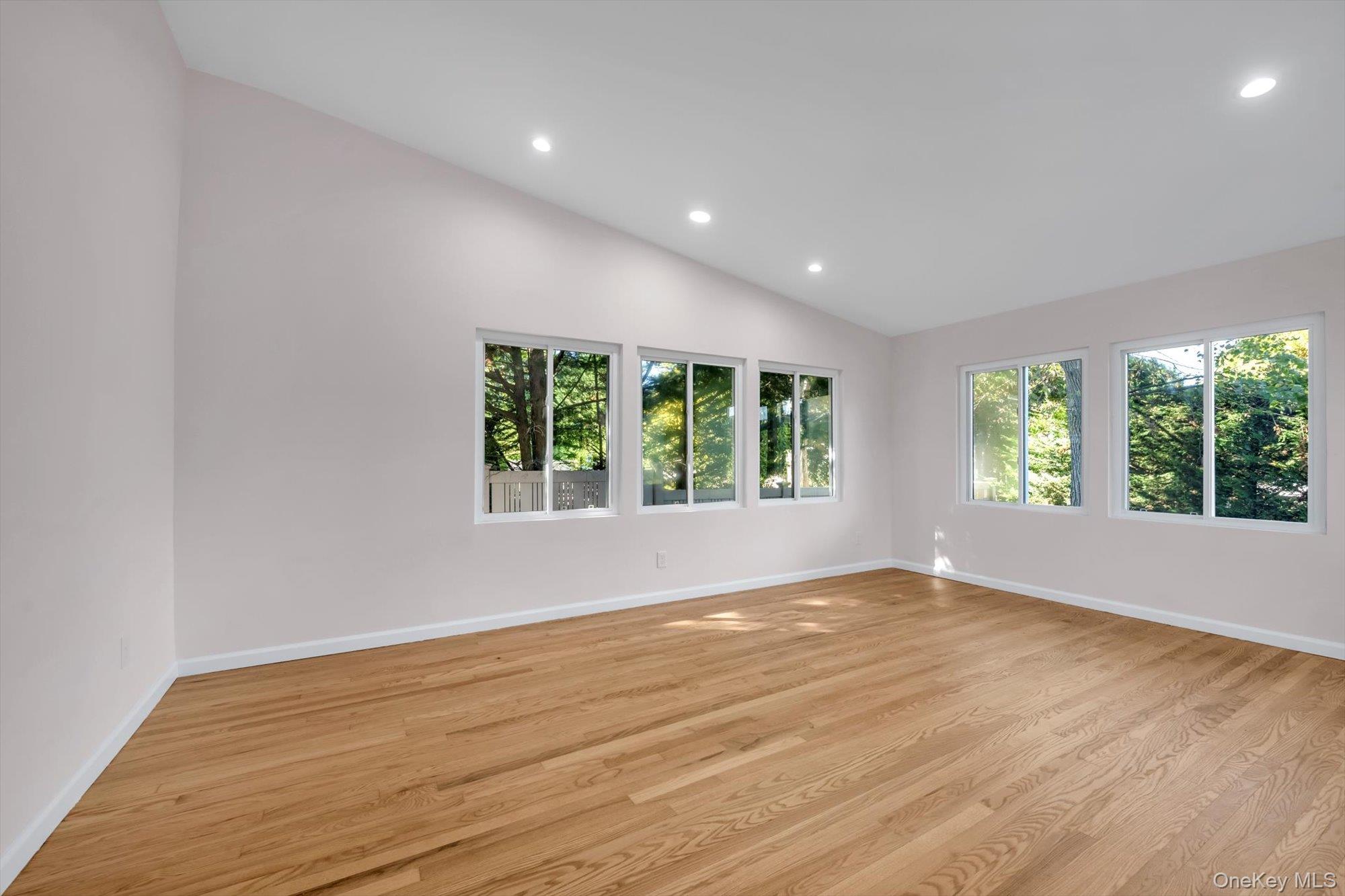 #7 photo, 1594 Union Avenue, ナッソー郡 Hewlett , NY 11557