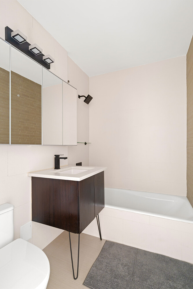 #10 photo, 159 W 53RD Street, マンハッタン Midtown , NY 10019