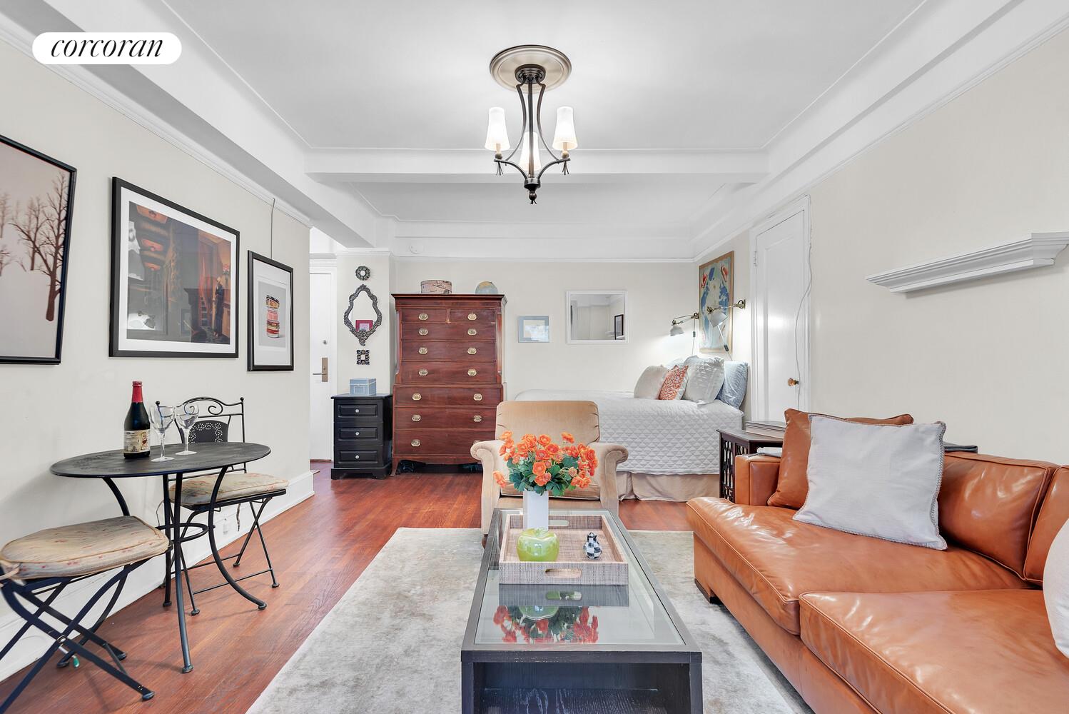 #3 photo, 304 W 75TH Street, マンハッタン Upper West Side , NY 10023