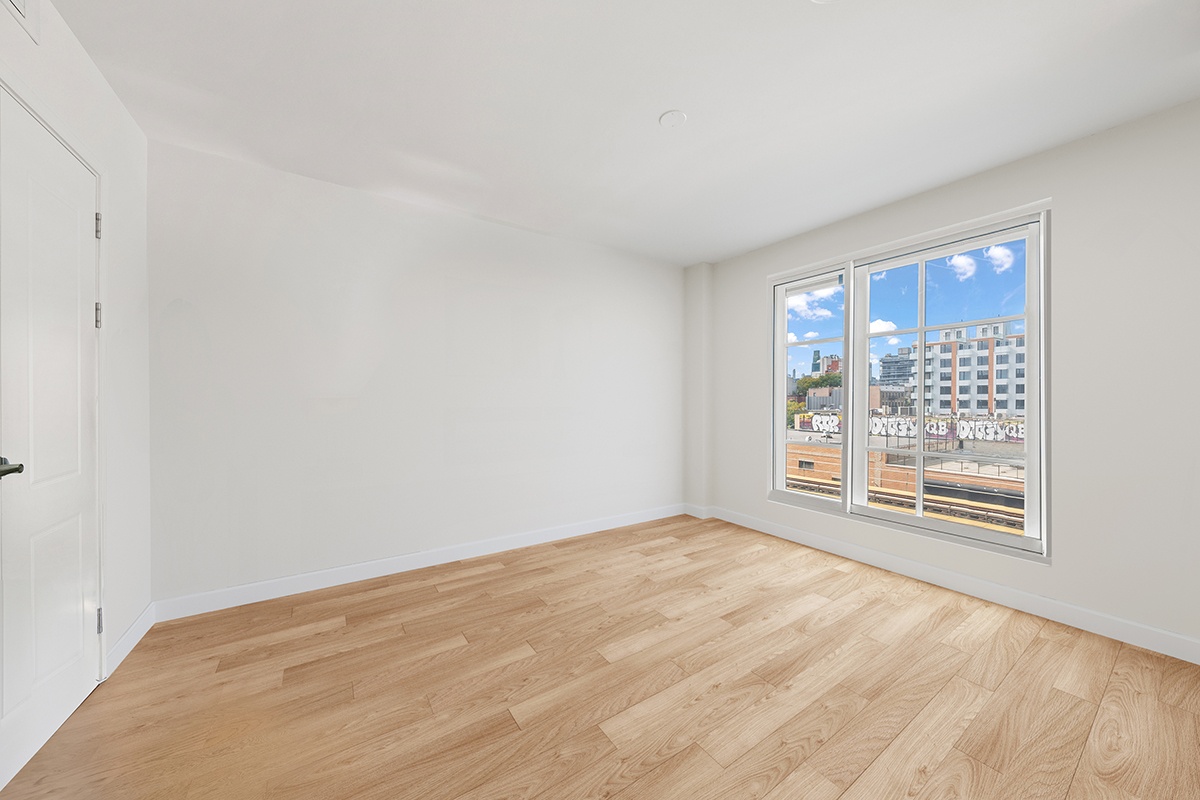 #10 photo, 37-26 32nd Street, クイーンズ区 Long Island City , NY 11101