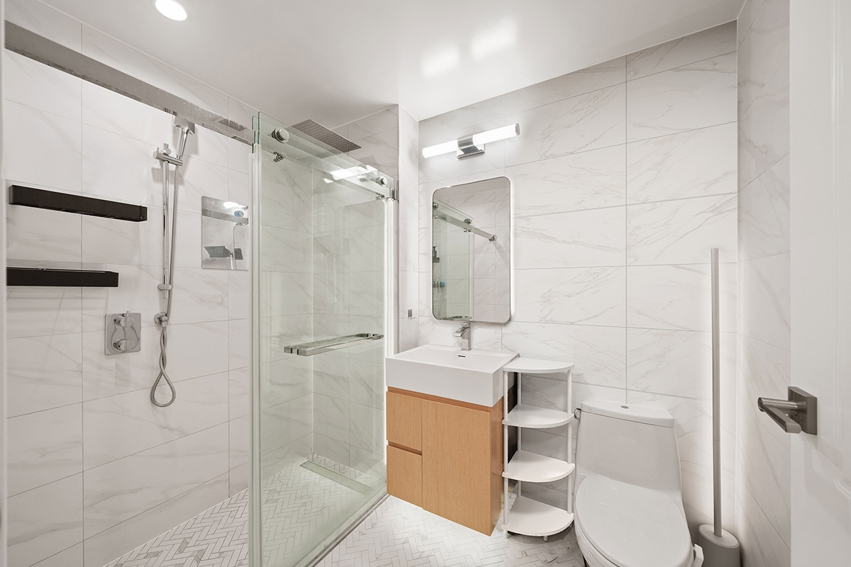 #11 photo, 37-26 32nd Street, クイーンズ区 Long Island City , NY 11101