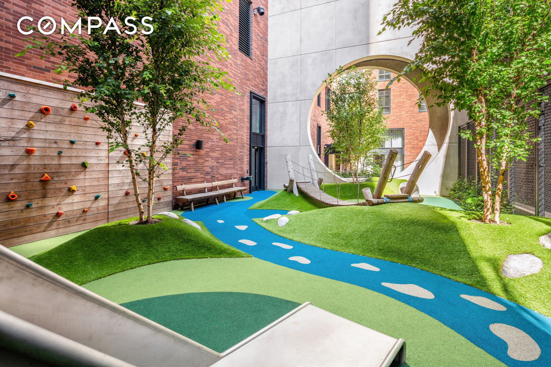 #17 photo, 200 E 95th Street, マンハッタン Upper East Side , NY 10128