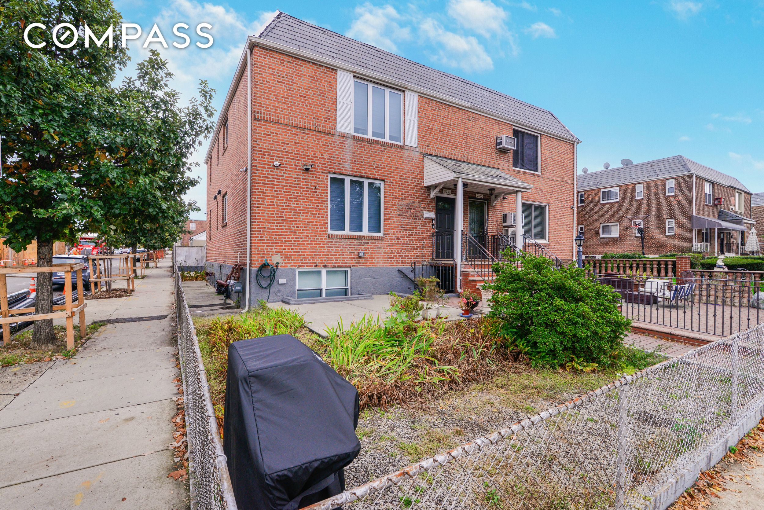 #7 photo, Queens, Queens , NY 11105