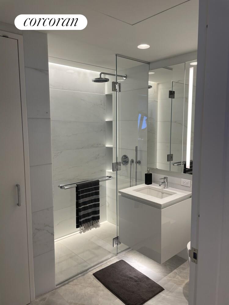 #12 photo, New York City, Murray Hill , NY 10016