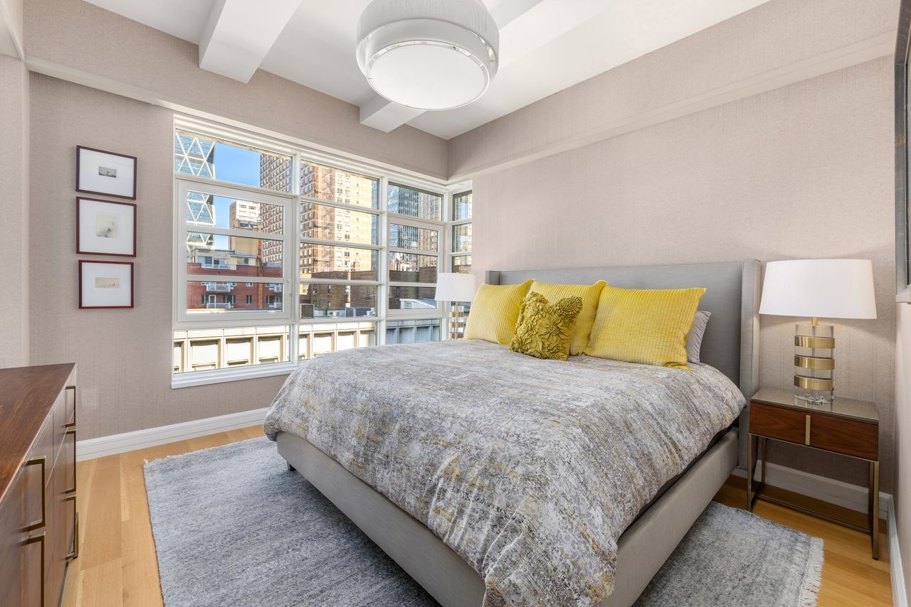 #15 photo, 318 W 52nd Street, マンハッタン Clinton , NY 10019