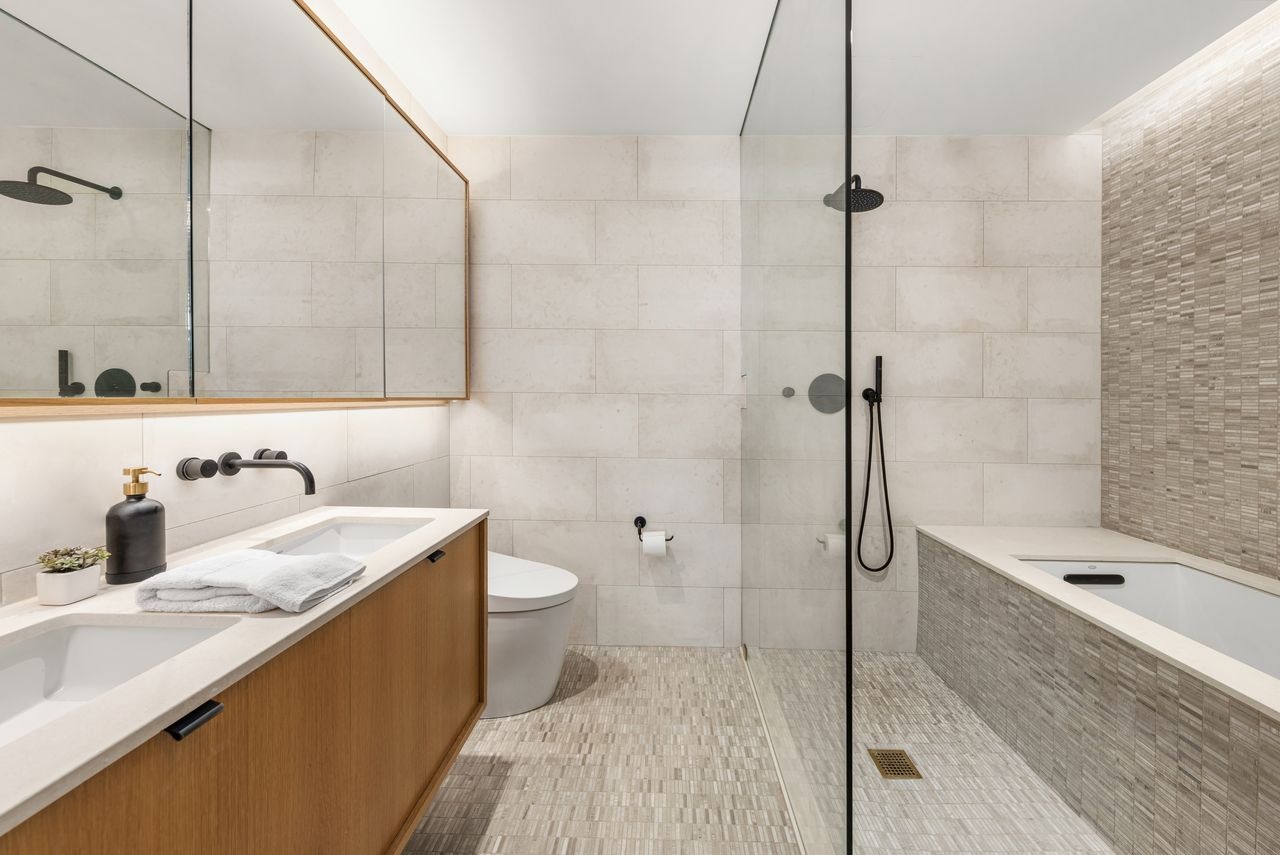 #18 photo, 318 W 52nd Street, マンハッタン Clinton , NY 10019