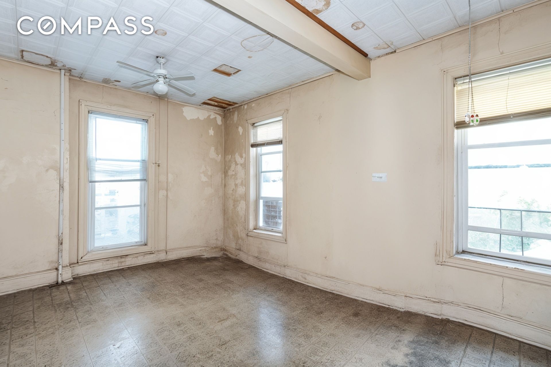 #3 photo, 105 Grove Street, ブルックリン区 Bushwick , NY 11221