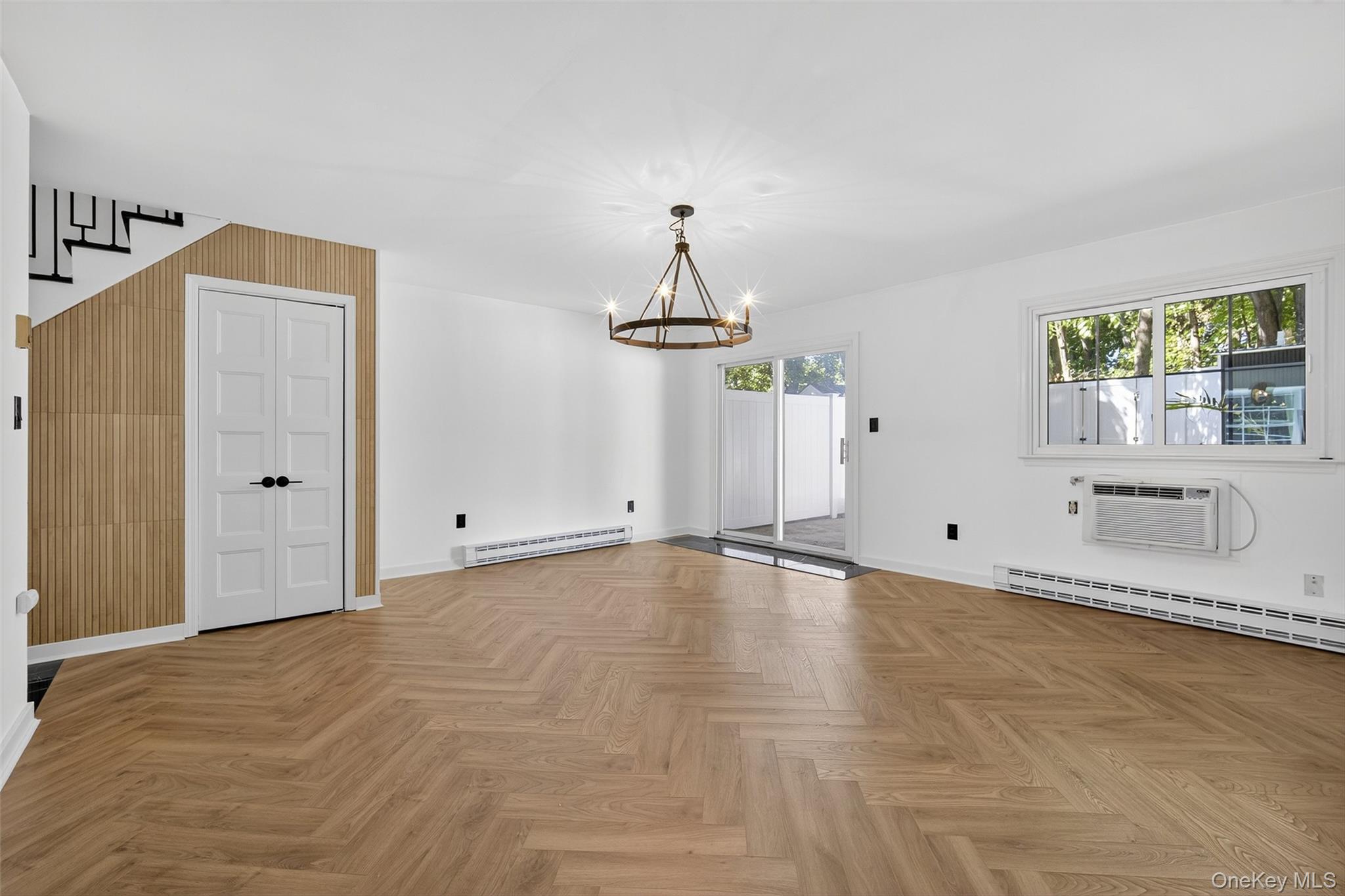 #17 photo, 8 Roundtree Court, Beacon , NY 12508