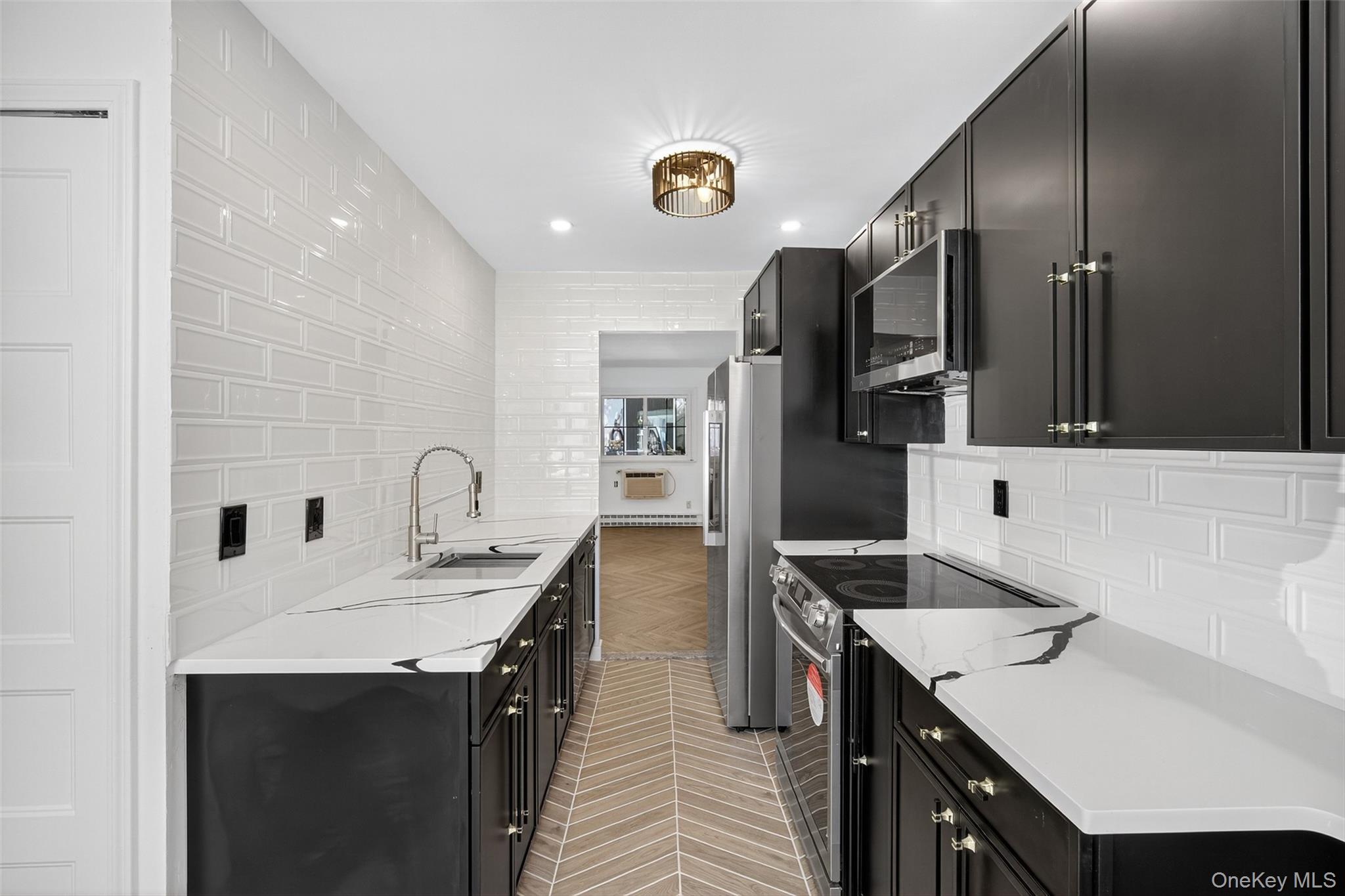 #9 photo, 8 Roundtree Court, Beacon , NY 12508