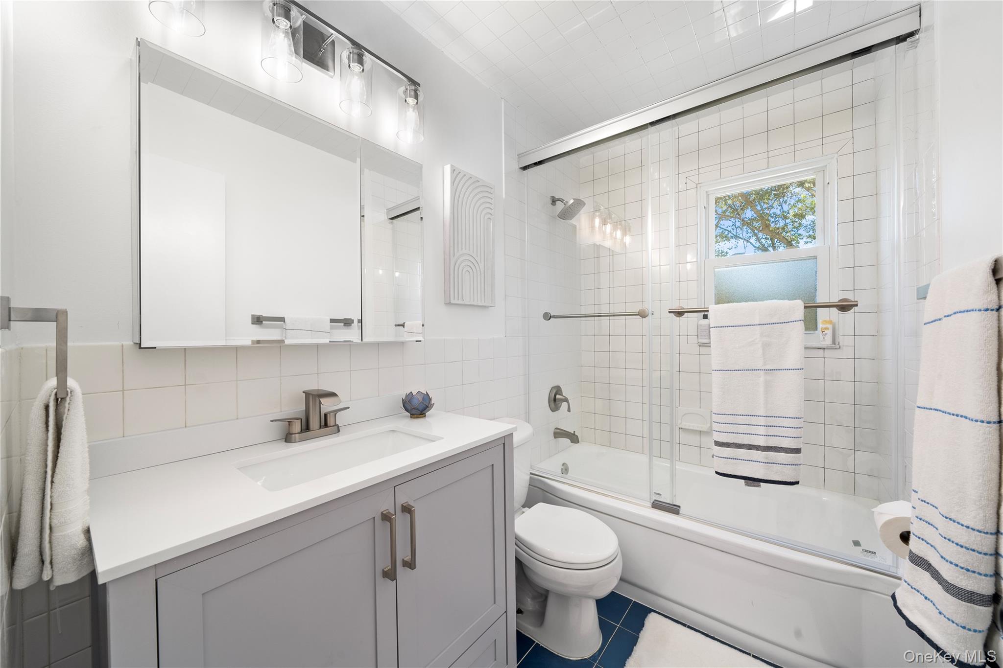 #18 photo, 98 Paula Boulevard, サフォーク郡 Selden , NY 11784