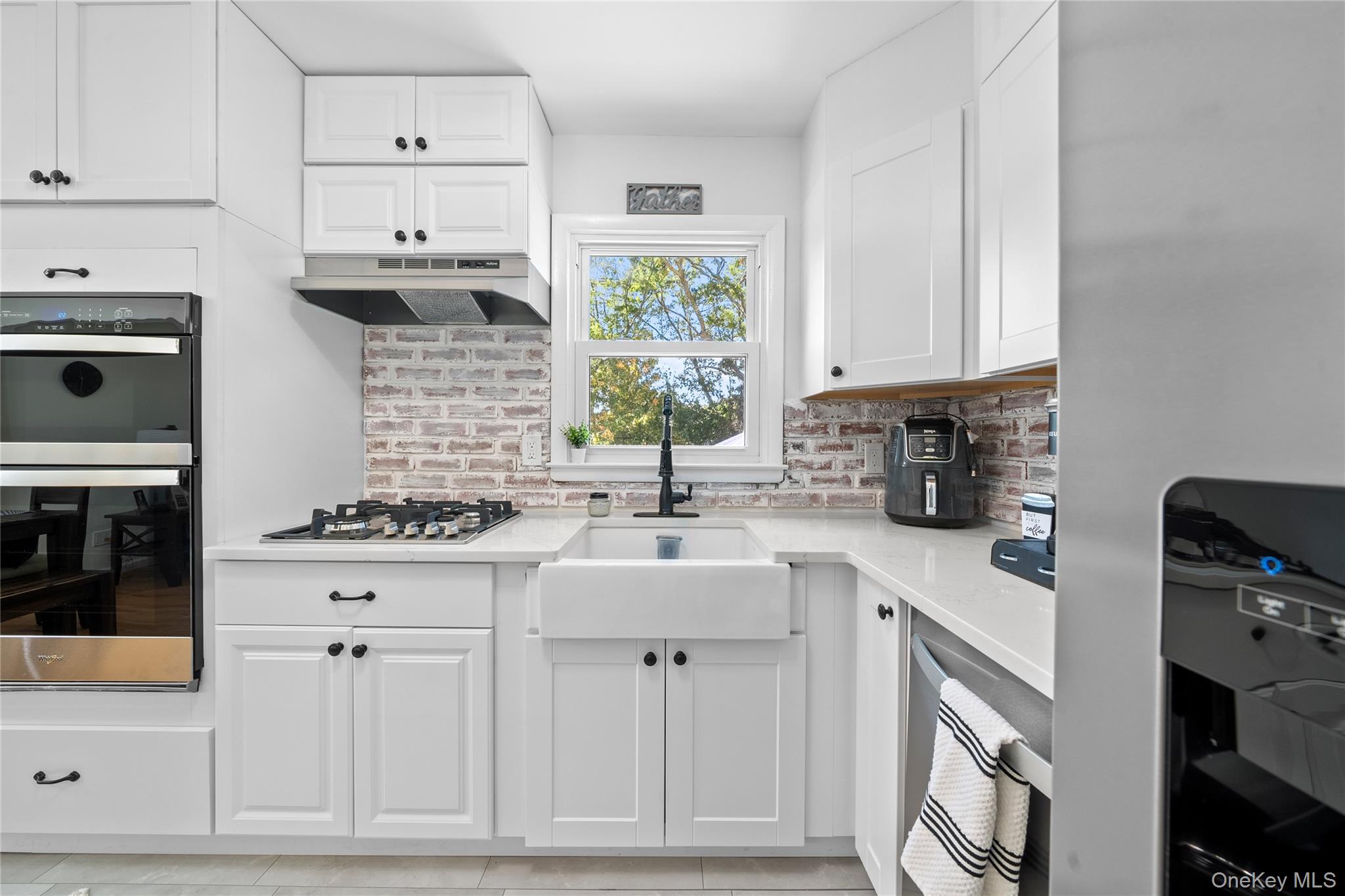 #3 photo, 98 Paula Boulevard, サフォーク郡 Selden , NY 11784