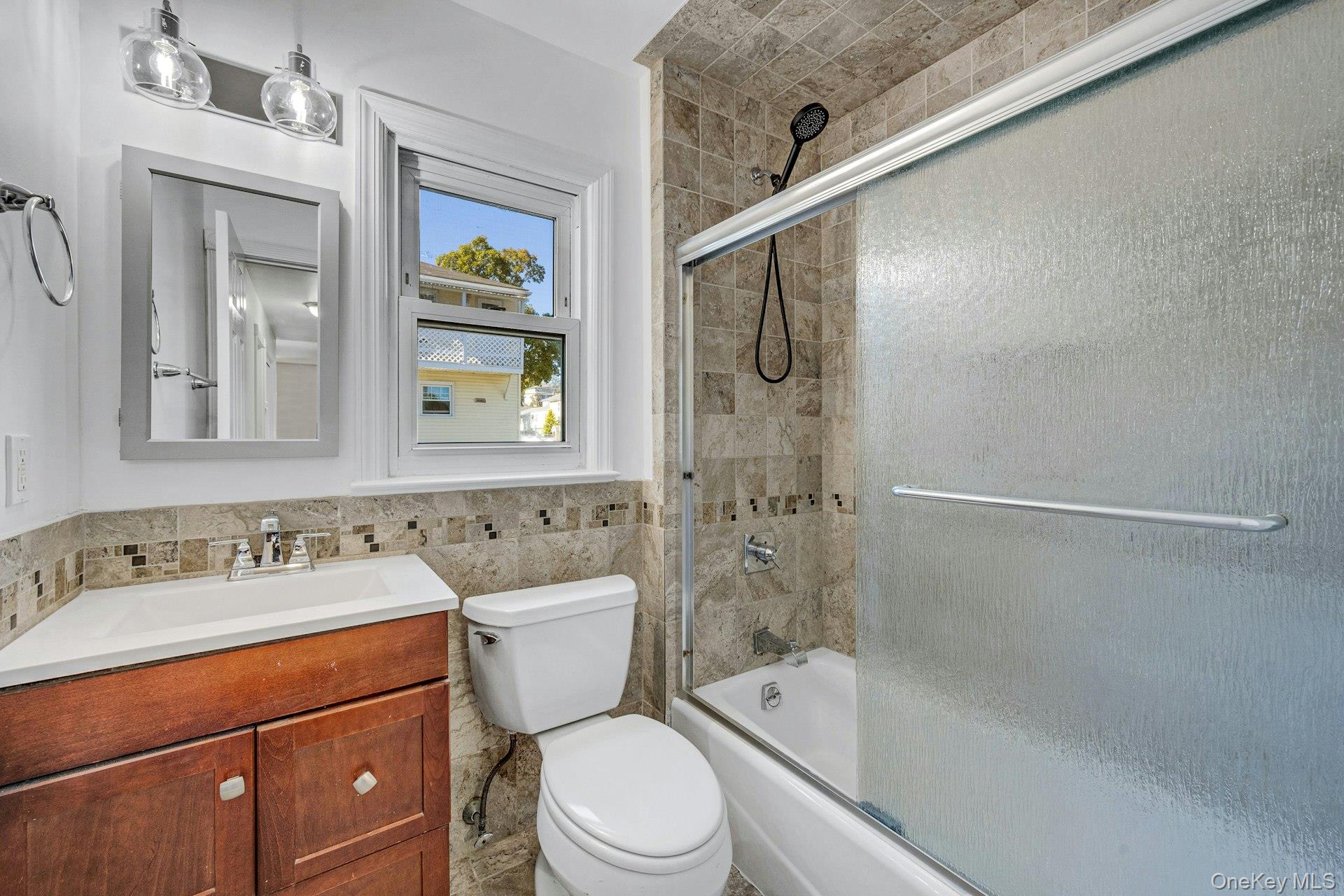 #7 photo, 105 Bradford Street, Harrison , NY 10528