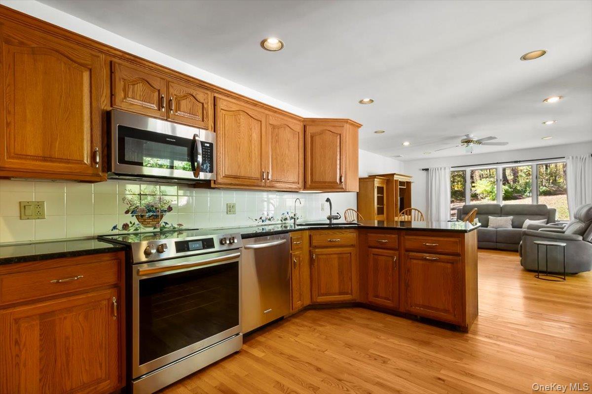 #19 photo, 33 Park Drive, Putnam Valley , NY 10579