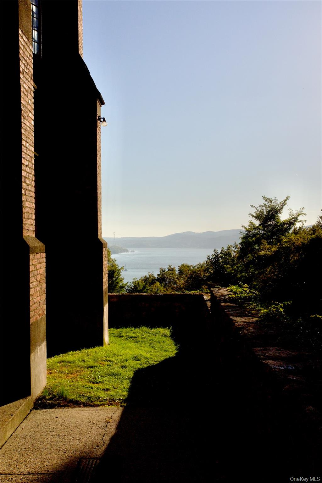 #15 photo, 305 Chateau Rive Street, Peekskill , NY 10566