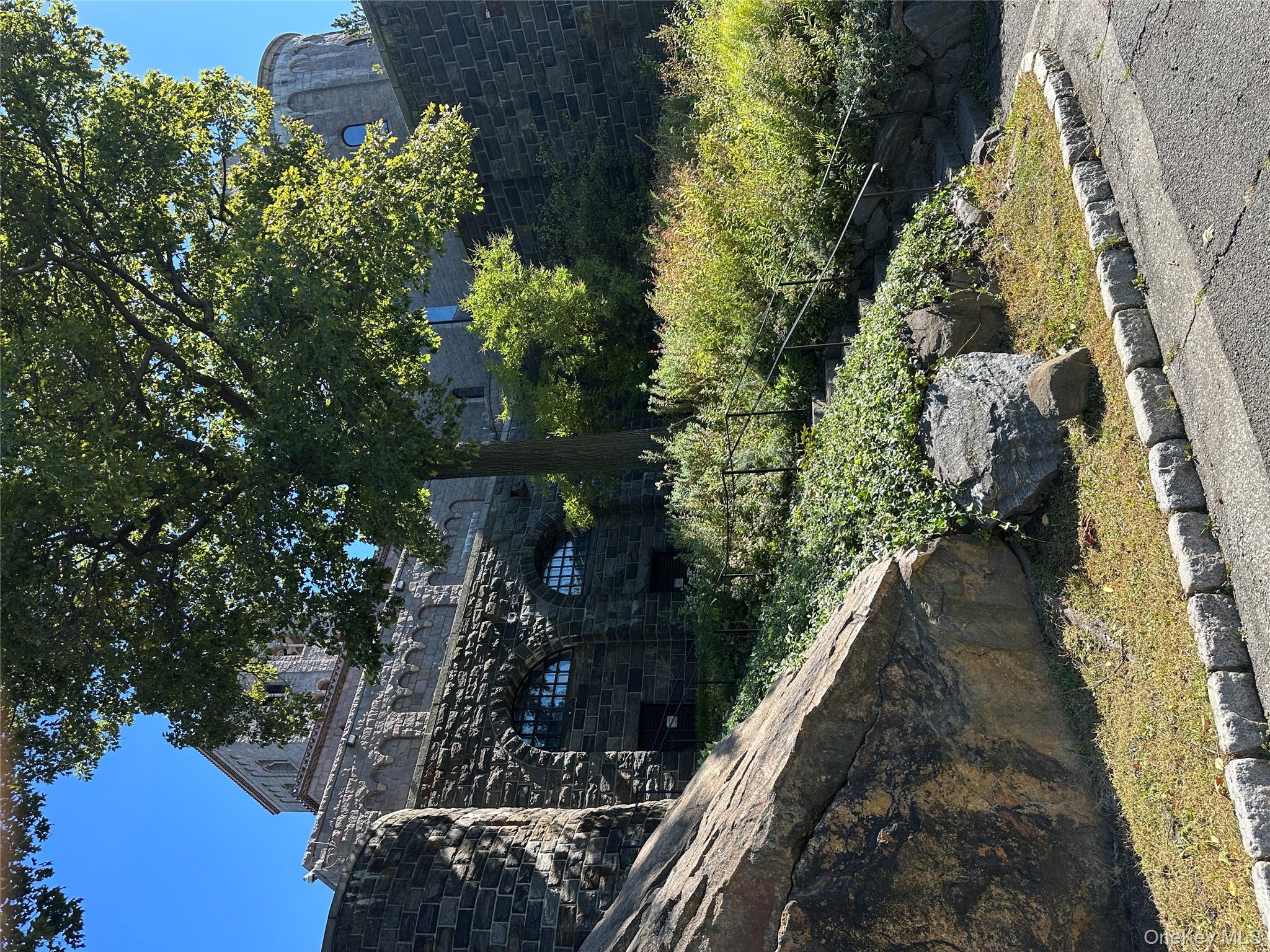 #16 photo, 295 Bennett Avenue, New York (Manhattan) , NY 10040