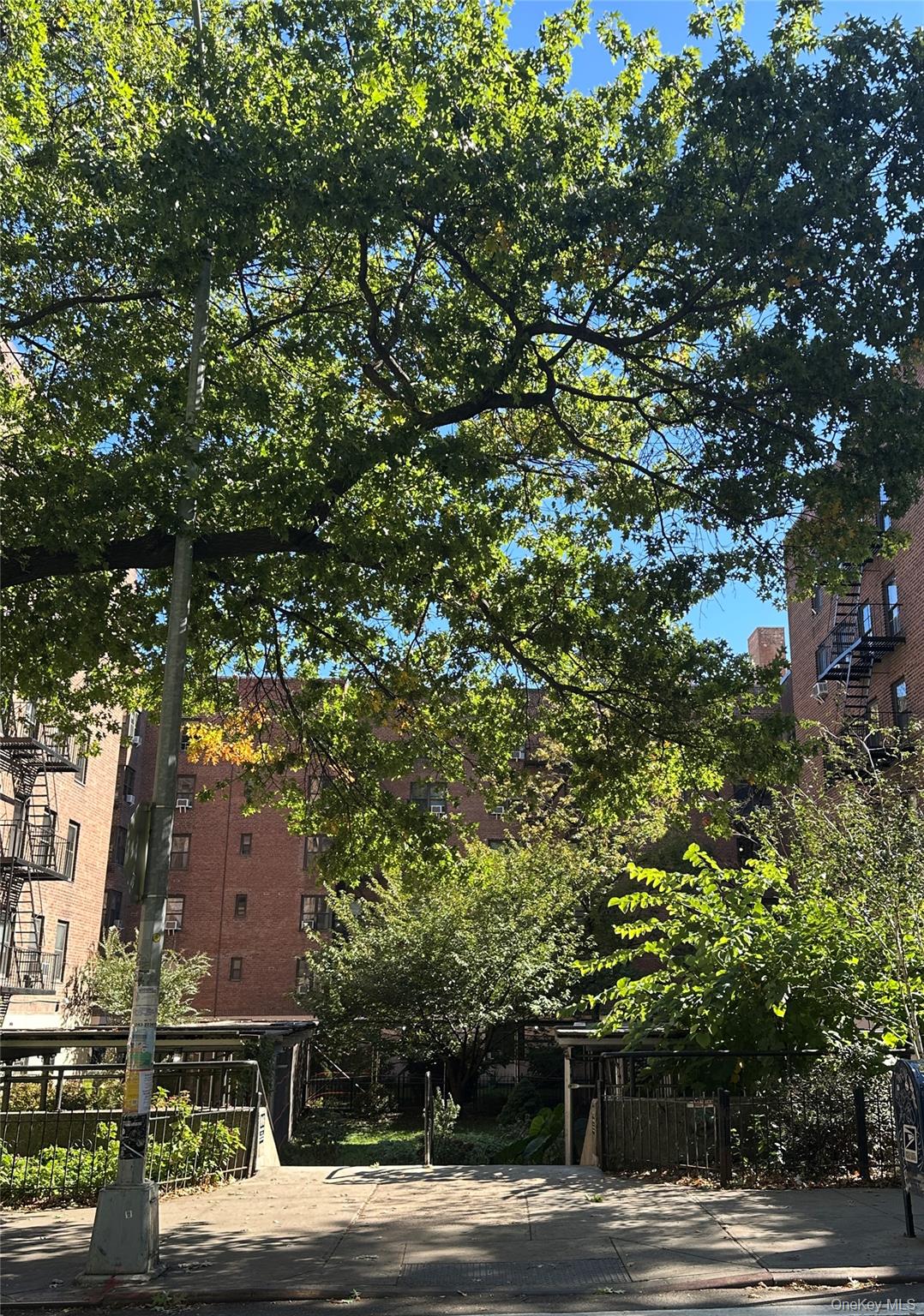 #5 photo, 295 Bennett Avenue, New York (Manhattan) , NY 10040