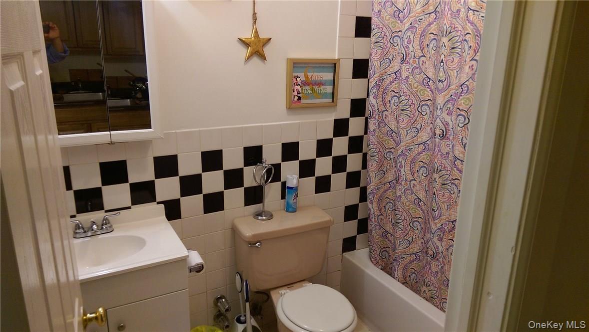 #4 photo, 222 Buena Vista Avenue, Yonkers , NY 10701