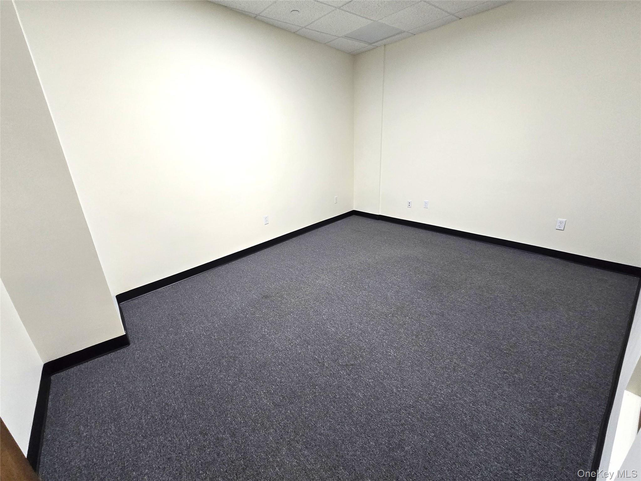 #3 photo, 3119 Newtown Avenue, クイーンズ区 Astoria , NY 11102